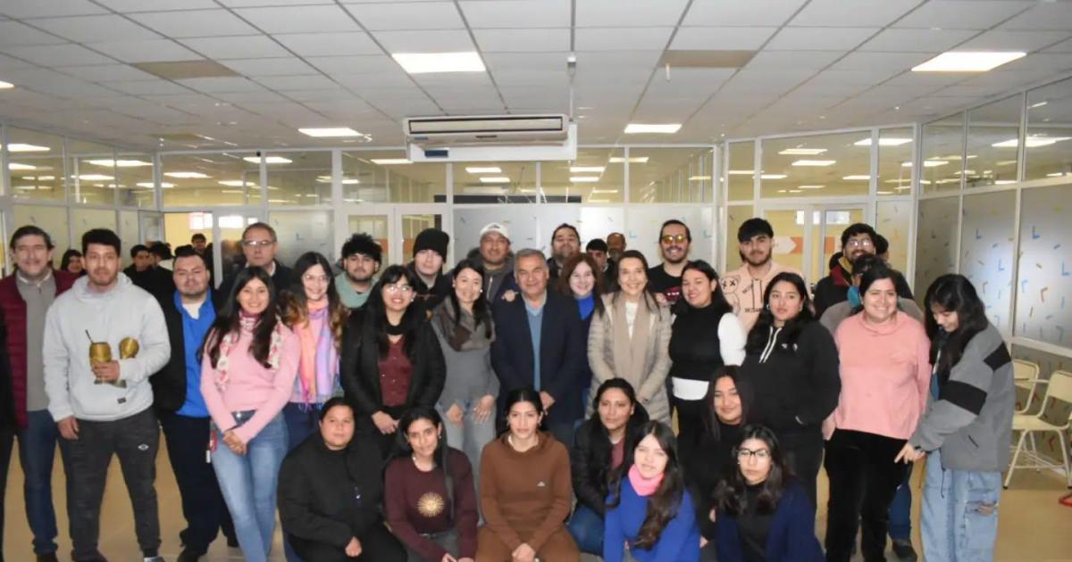 Autoridades visitaron el Instituto Tecnoloacutegico de Sgo del Estero