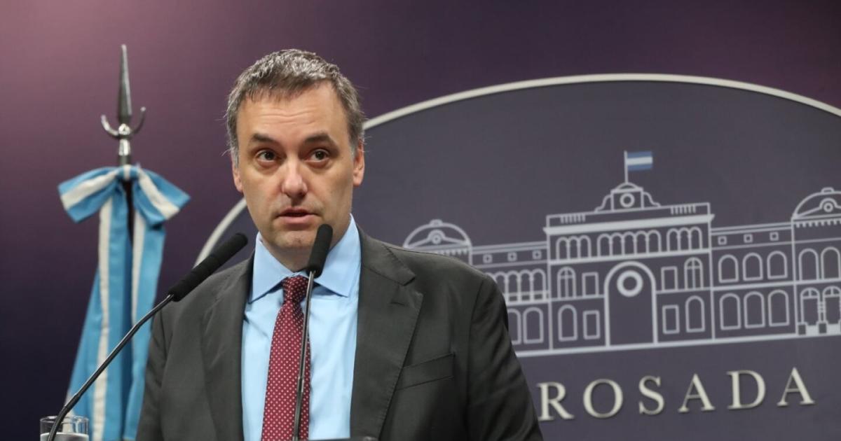 Fin- Manuel Adorni renuncioacute a su cargo como Jefe de Gabinete de la Nacioacuten