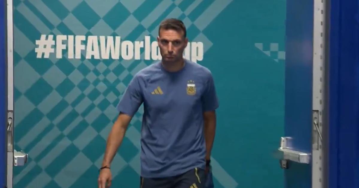 VIDEO Scaloni ingresoacute al vestuario al ritmo de Los del Fuego