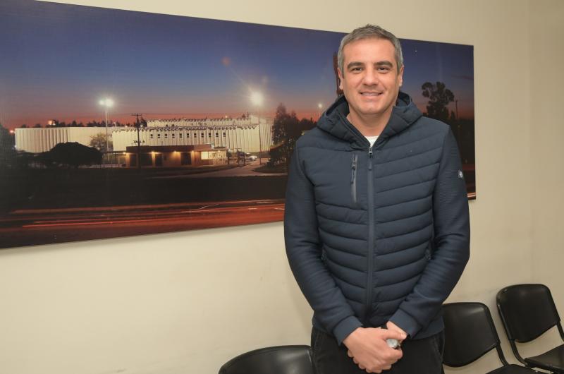 Cameranesi candidato a intendente de Fernaacutendez presentoacute sus propuestas