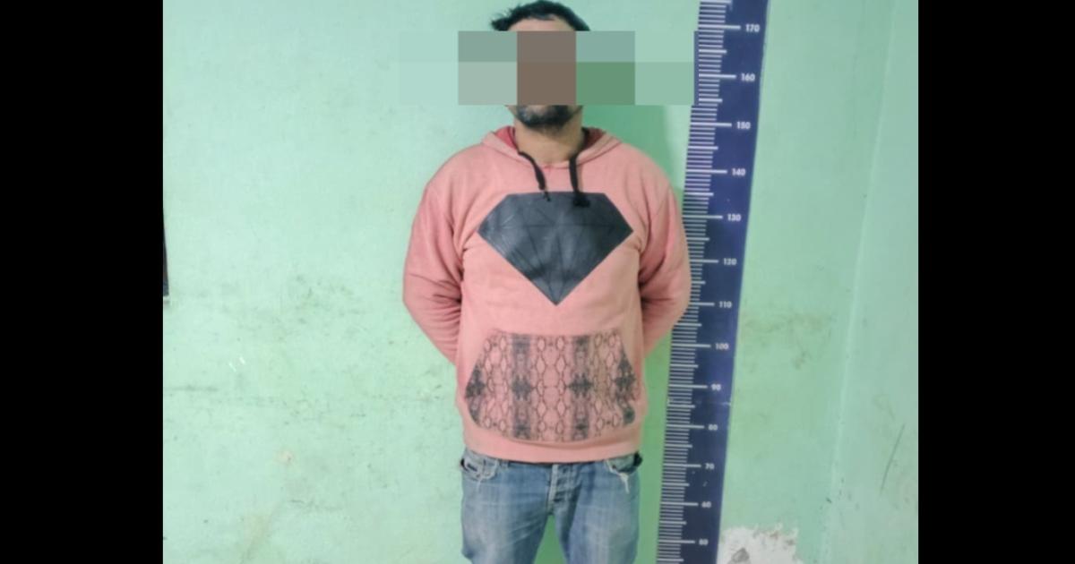 Intentoacute llevarse mercaderiacutea de un supermercado sin pegar y fue apresado