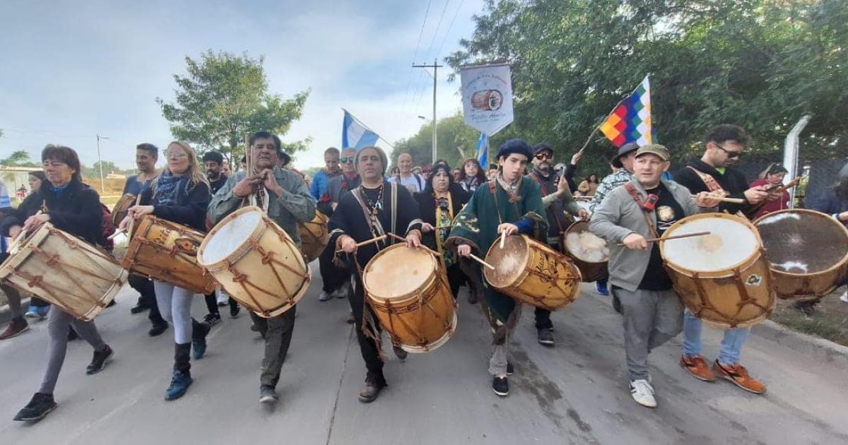 La Legislatura declaroacute patrimonio vivo de la identidad santiaguentildea a la Marcha de los Bombos y la Marcha de Cuerdas y Fuelles