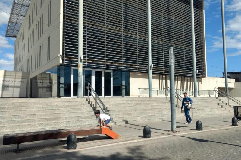 RESOLUCIÓN- El juez Silvio S�lice refrendó ayer sendas preventivas Y el dinero no pudo ser recuperado por los investigadores