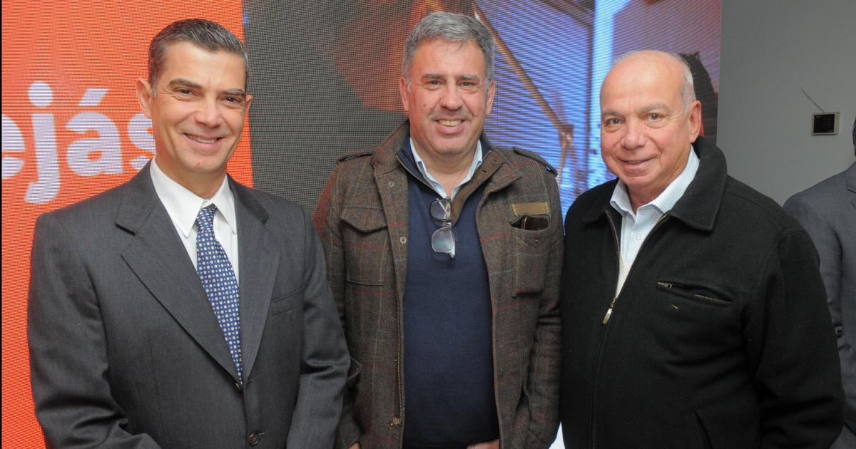 CELEBRACIOacuteN DE LA CAacuteMARA DE COMERCIO