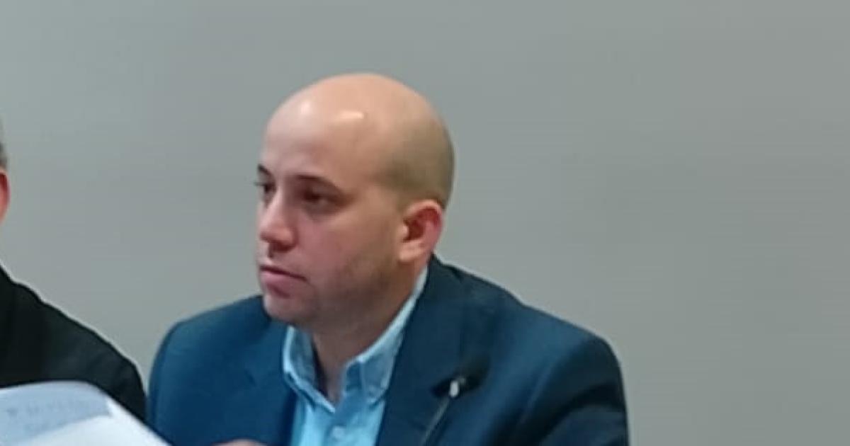 Investigan a contadora por supuestos preacutestamos y ventas irregulares
