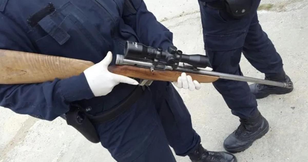 Fernaacutendez Un sujeto asesinoacute de un escopetazo al perro de su vecino