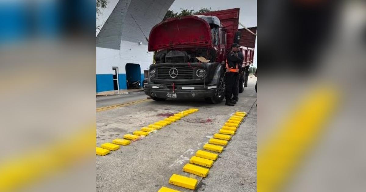 Operativo en la frontera con Santiago del Estero- secuestraron 45 kilos de cocaiacutena detuvieron a un chofer