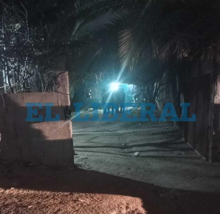 Horror en La Banda: le cort&oacute; el cuello a su esposa delante de sus hijos y por poco no la asesin&oacute;