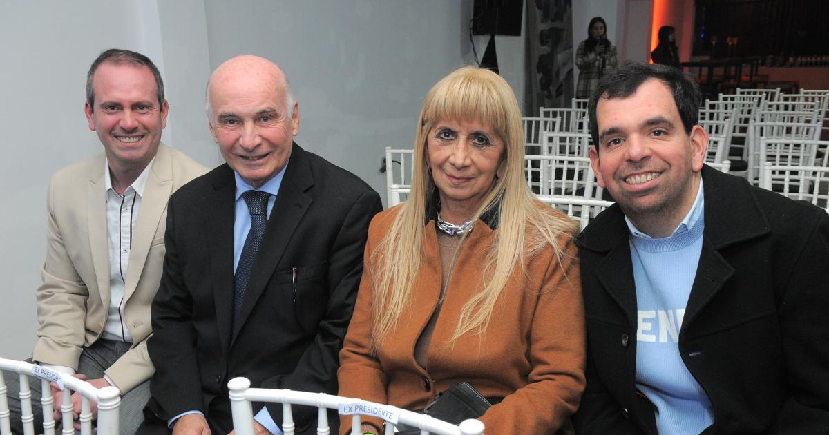 CELEBRACIOacuteN DE LA CAacuteMARA DE COMERCIO