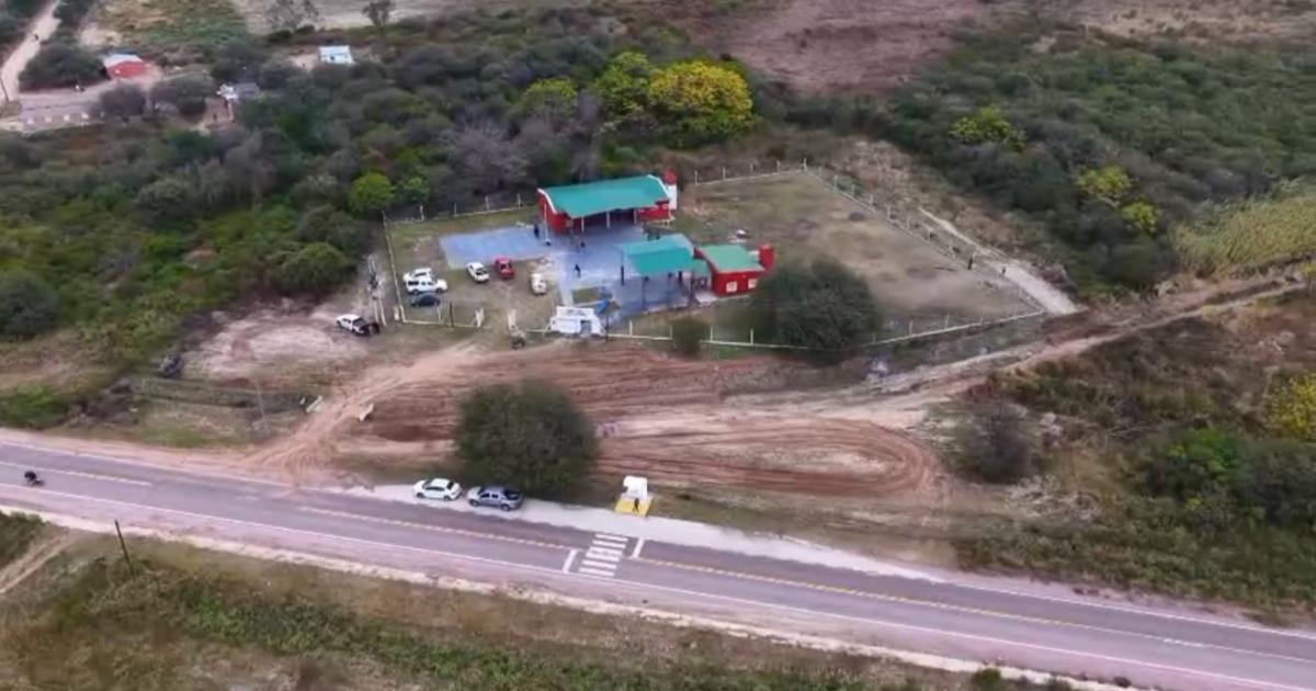 El gobernador Suaacuterez inaugura hoy 4 obras escolares en el Dpto Banda