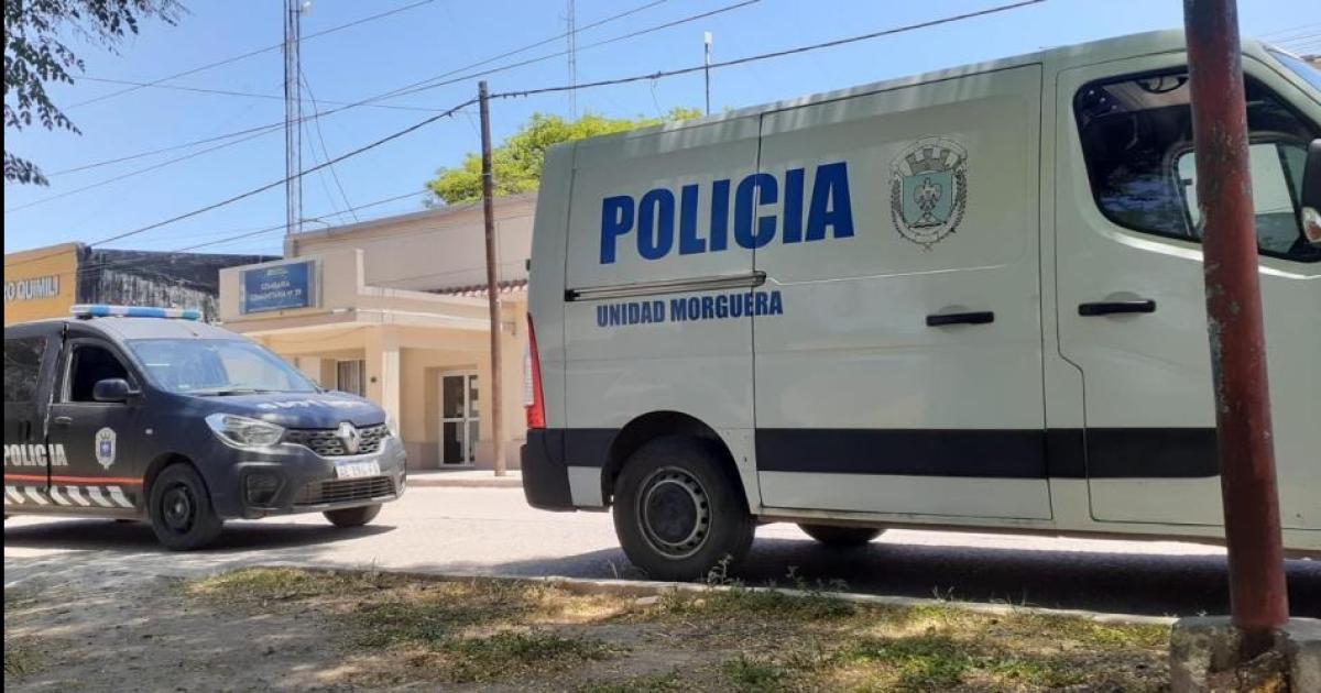 Un hombre murioacute calcinado tras el feroz incendio de una vivienda en Fernaacutendez