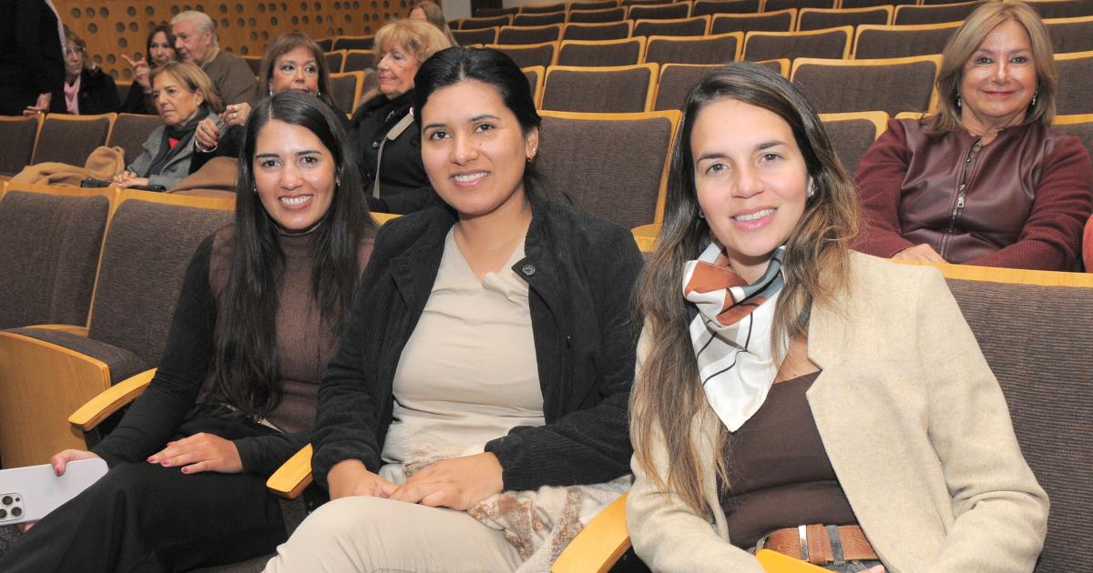 CHARLA SOBRE FERTILIDAD Y DERECHO