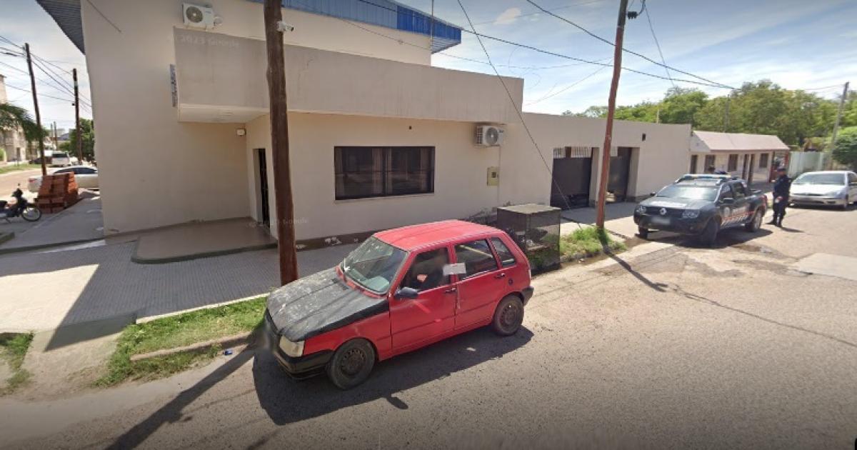 Hallan a un alumno con una caacutepsula con polvo blanco en una escuela de La Banda