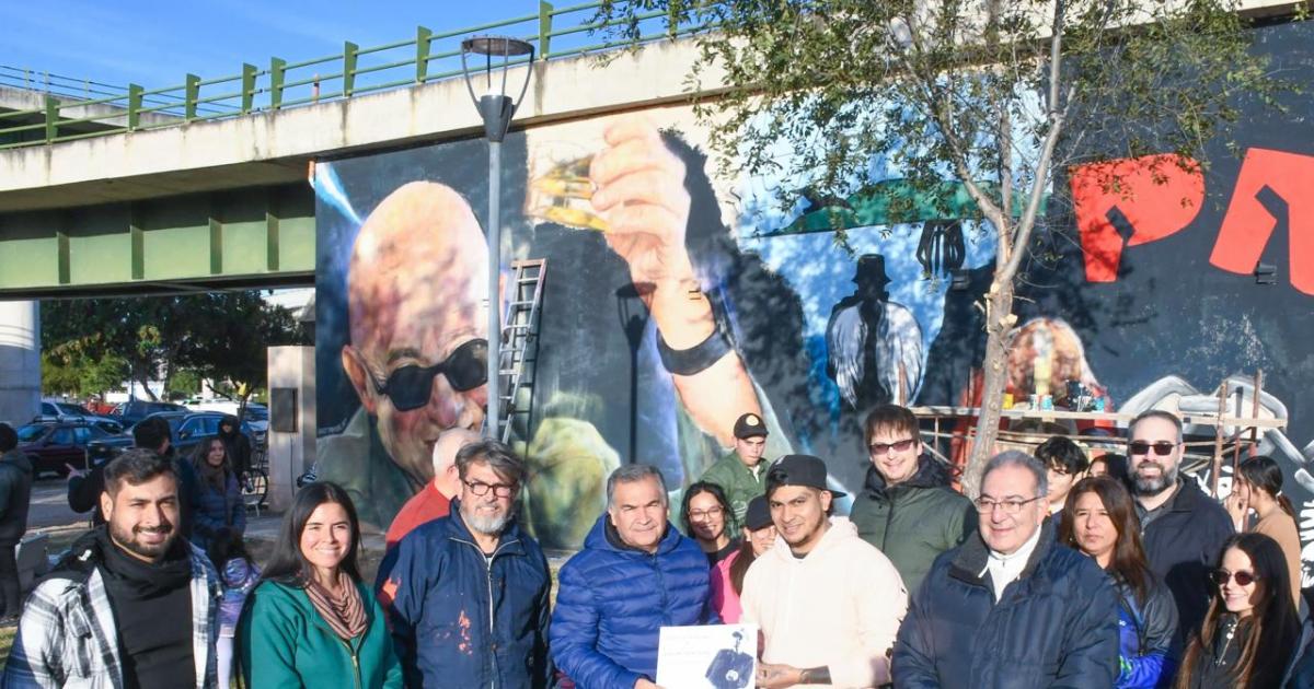 Homenaje al Indio Solari en la Capital