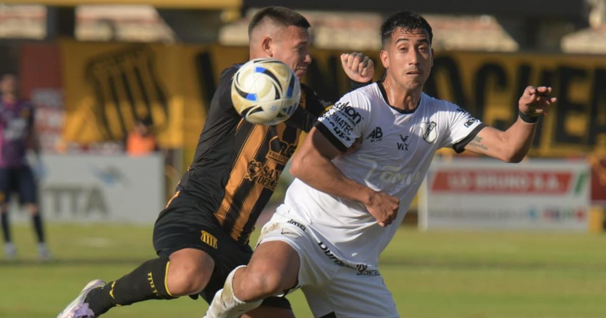 Mitre rescatoacute un empate agoacutenico en el debut de Claudio Biaggio