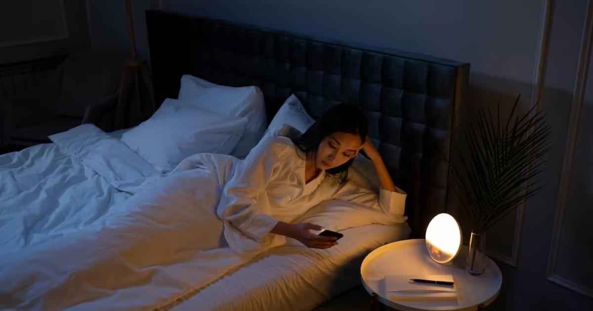 La luz brillante en la noche puede acelerar el desarrollo de enfermedades oculares