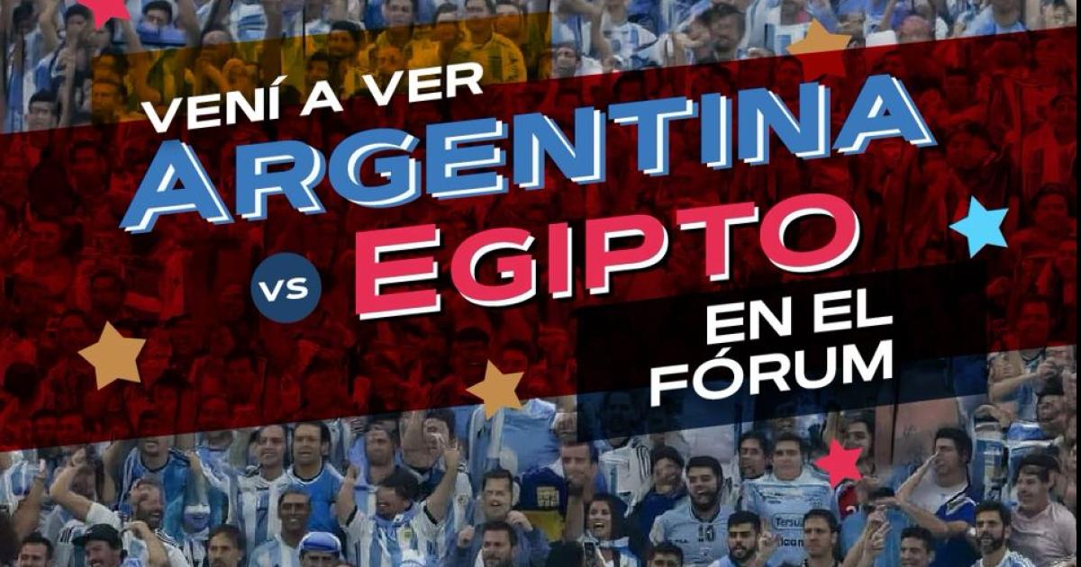 La Fan Zone en el Foacuterum vuelve a reunir a los santiaguentildeos para vivir Argentina vs Egipto