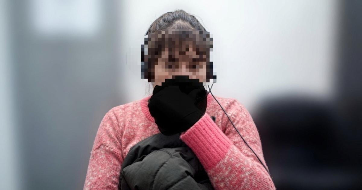 Encontroacute un DNI y una tarjeta en la calle y estaacute acusada de cometer 14 estafas millonarias
