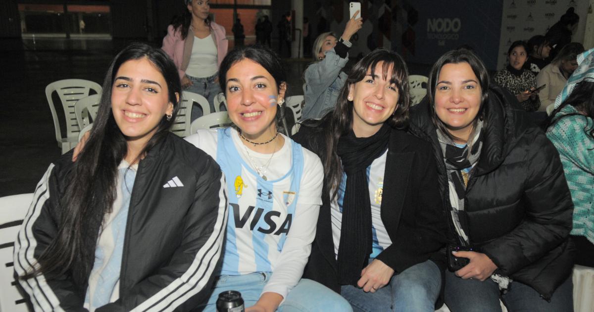 UN SHOW CARGADO DE NOSTALGIA EN EL NODO