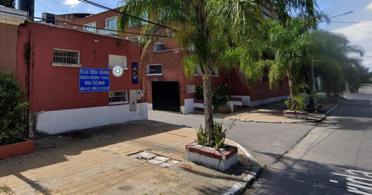 Allanaron la Brigada de los federales tucumanos por la causa de las coimas en Santiago del Estero