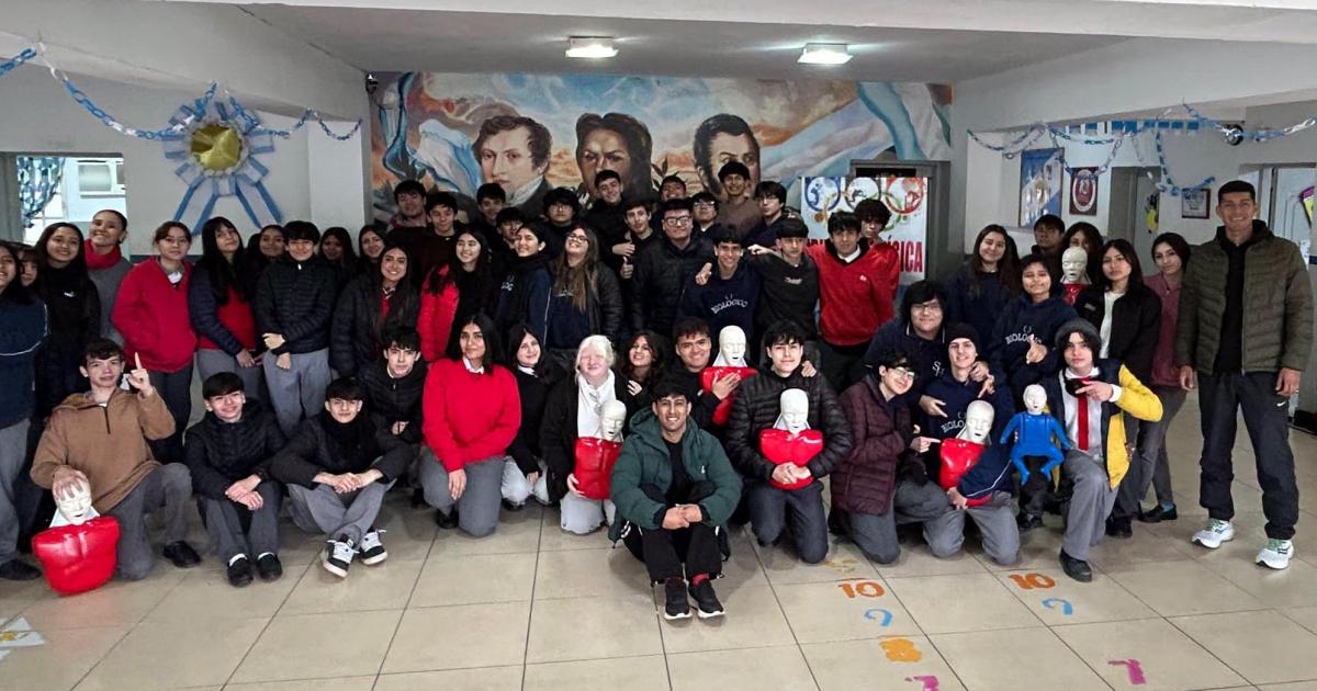 Alumnos del Colegio Shishilo fueron capacitados en RCP