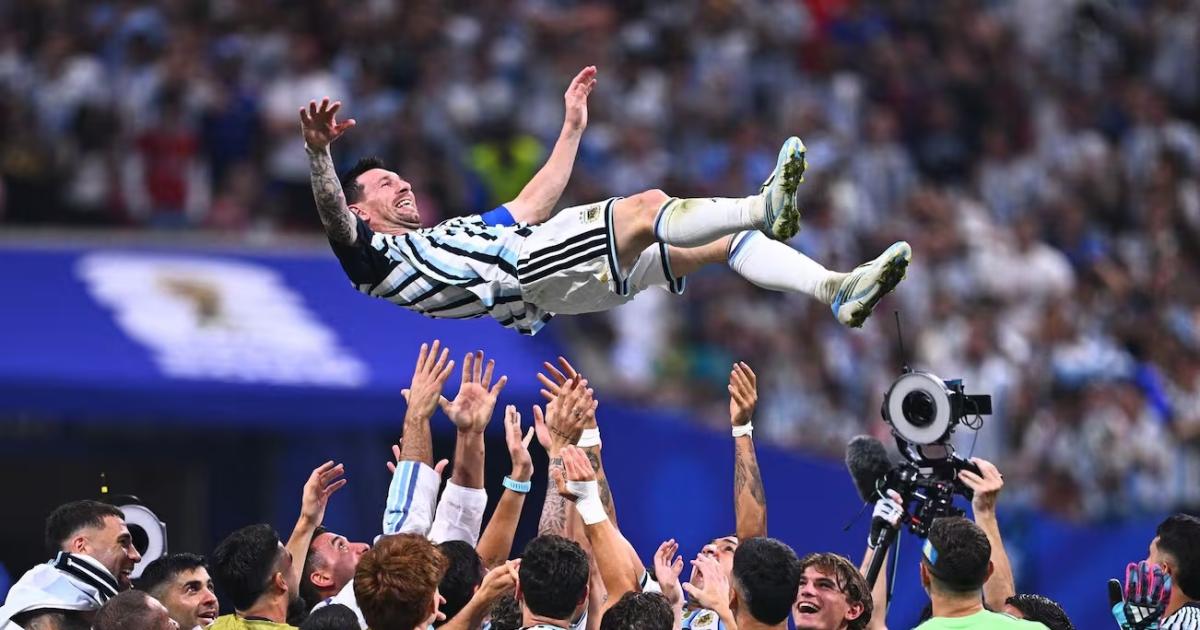 El podio de Argentina ante Egipto- los tres grandes protagonistas de una remontada inolvidable