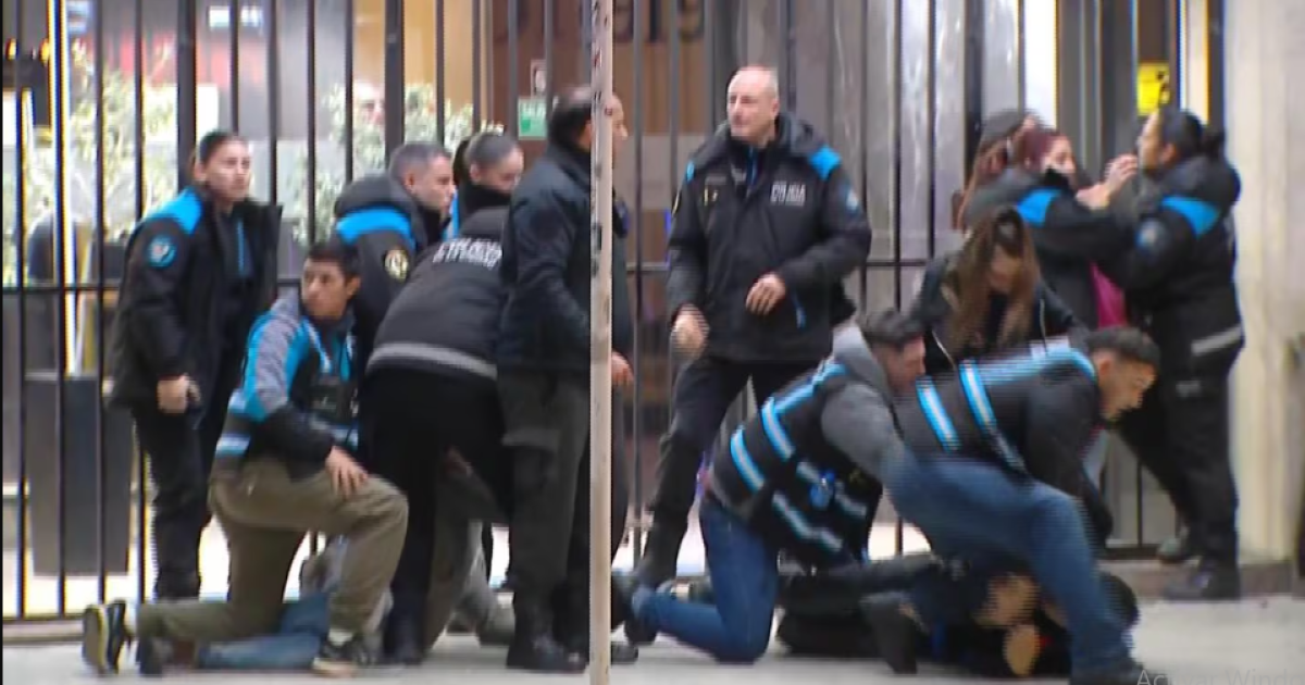 Los festejos en el Obelisco por la victoria de la Seleccioacuten terminaron con al menos 19 detenidos