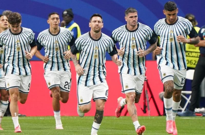 EN VIVO- iexclSalieron los jugadores argentinos a realizar la entrada en calor