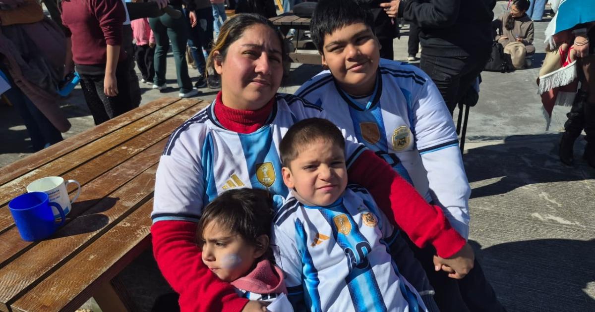ALIENTO SANTIAGUENtildeO PARA LA SELECCIOacuteN