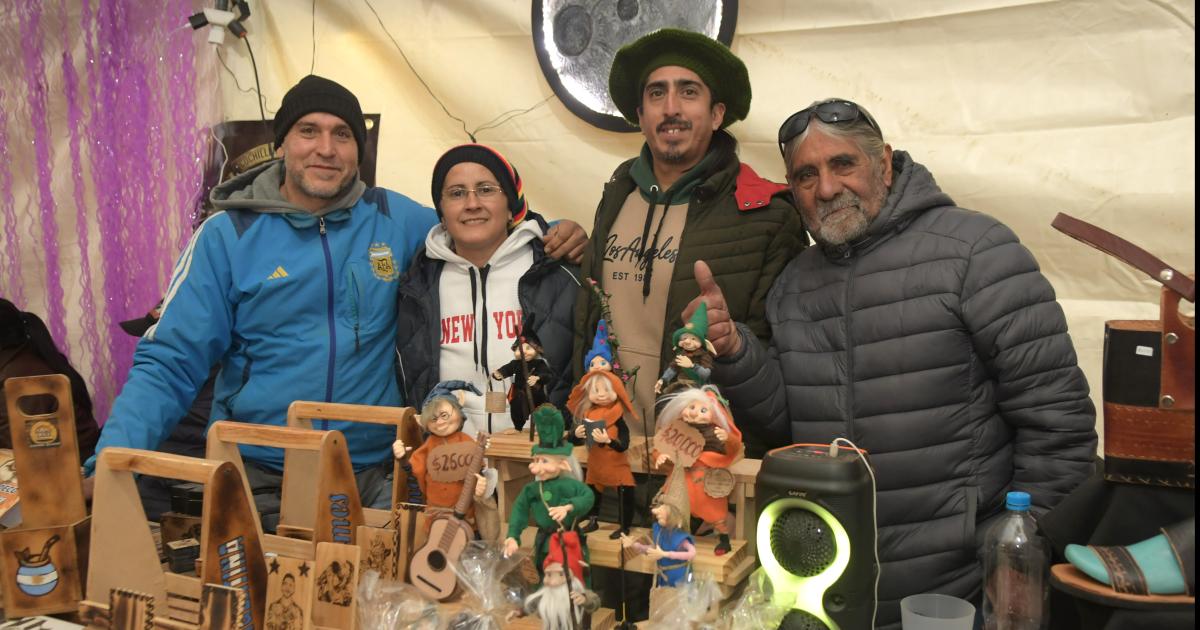 PASEO POR LA FERIA ARTESANAL 2026