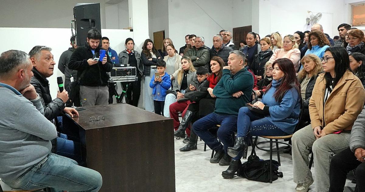 Nediani se reunioacute con autoridades y afiliados del SUOEM de La Banda