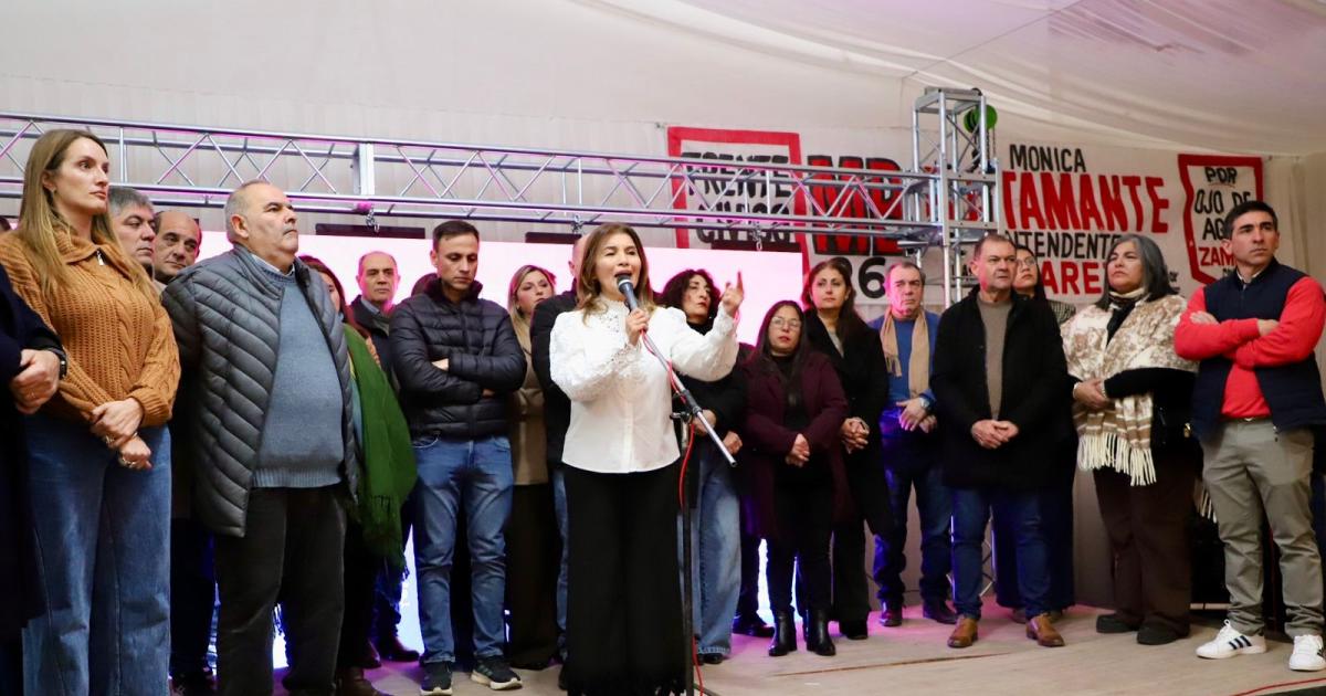 Lanzan candidatura de Moacutenica Bustamante para Villa Ojo de Agua
