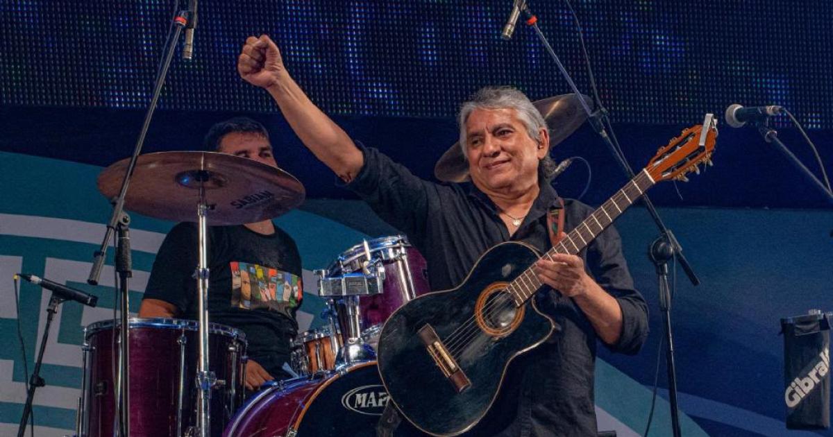 Horacio Banegas encabezaraacute la Pentildea Los Roldaacuten este 9 de Julio en La Banda