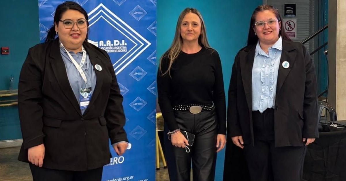 Santiago en la Jornada Nacional de Instrumentacioacuten quiruacutergica