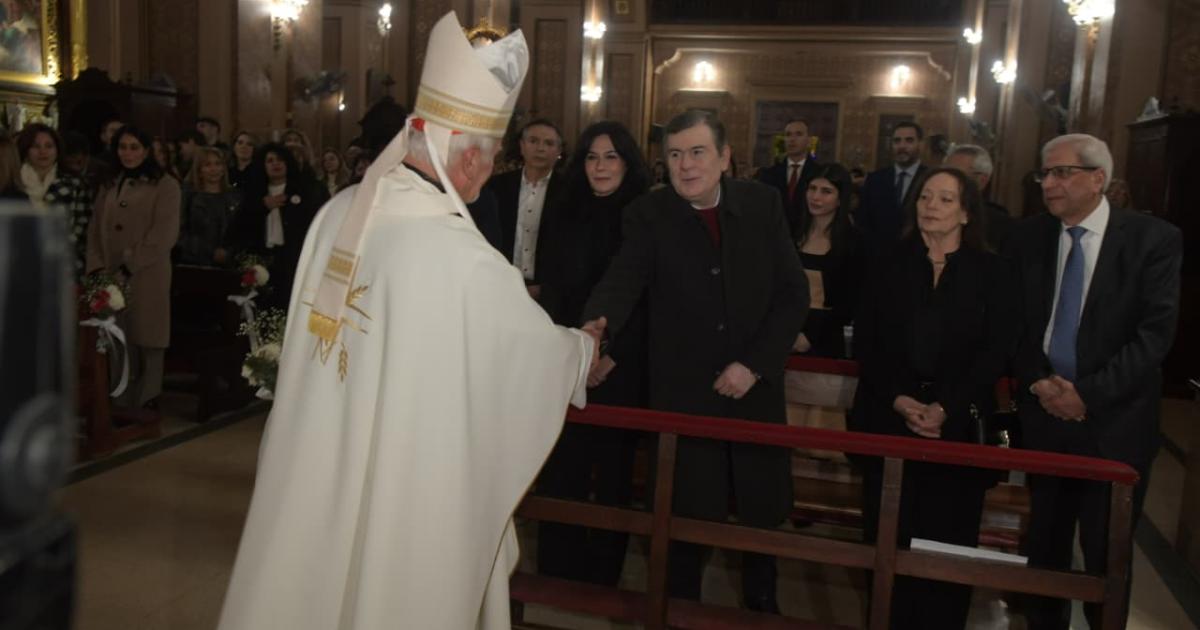 Este viernes se entronizoacute la imagen de San Charbel en la Catedral de Santiago del Estero