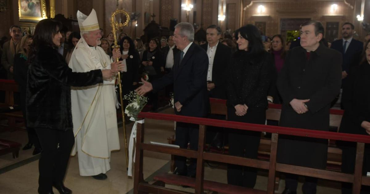 Este viernes se entronizoacute la imagen de San Charbel en la Catedral de Santiago del Estero