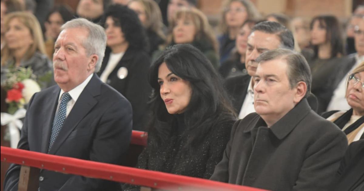 Este viernes se entronizoacute la imagen de San Charbel en la Catedral de Santiago del Estero