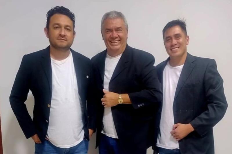 Los Santiaguentildeos del Riacuteo le cantan hoy a la provincia 