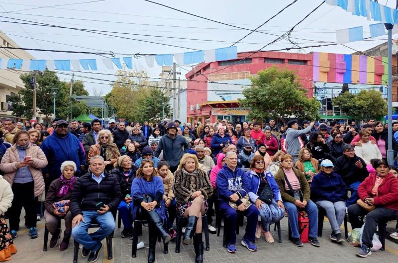 Con danza y muacutesica el Mercado Unioacuten celebroacute su 115ordm aniversario
