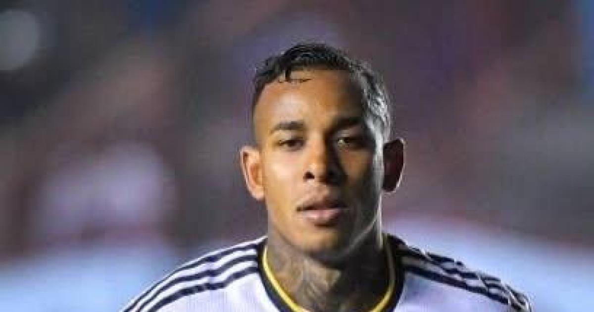 Villa se hace los estudios y seraacute refuerzo de Boca