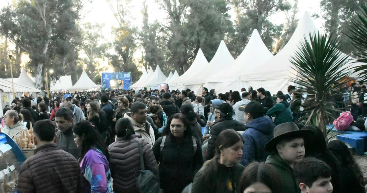 Gran convocatoria de puacuteblico el fin de semana en la Feria