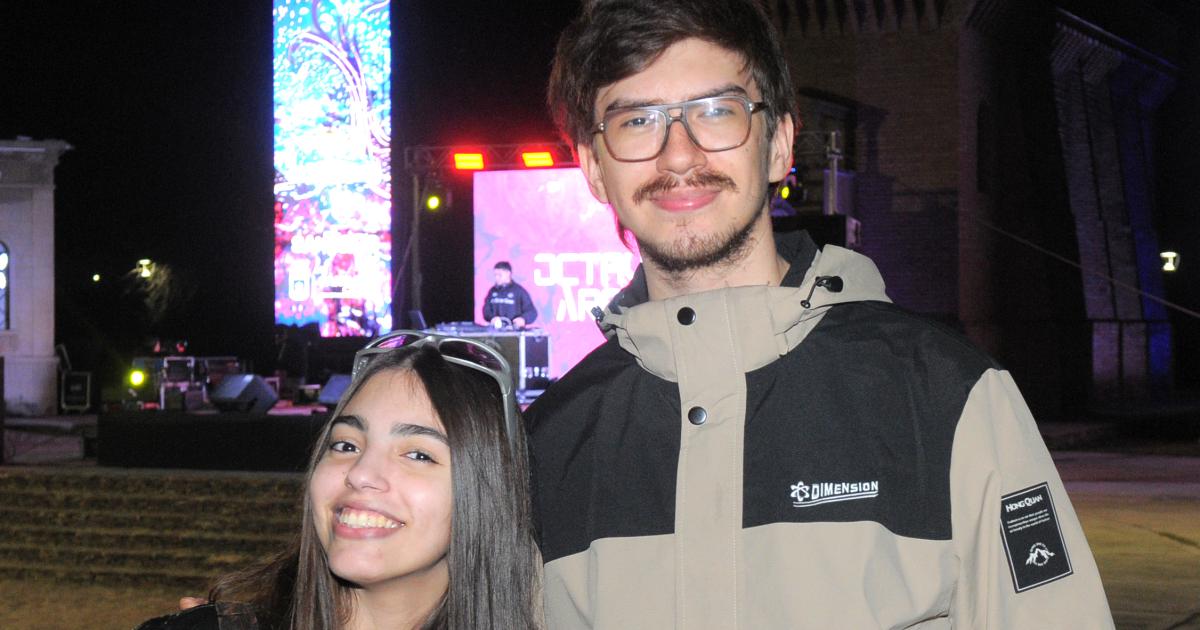 FIESTA SUNSET EN EL P DEL ENCUENTRO