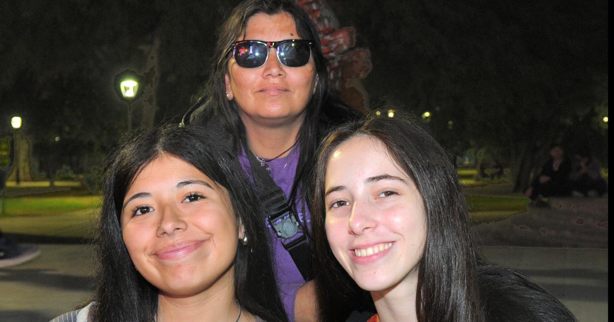 FIESTA SUNSET EN EL P DEL ENCUENTRO
