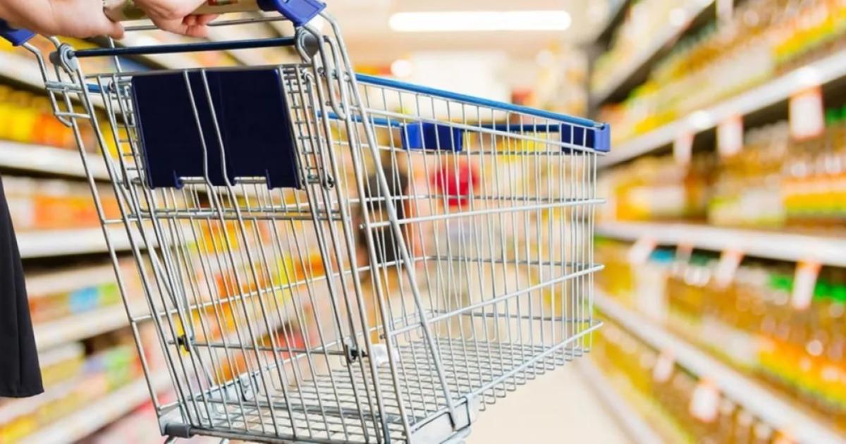 Encuestas- maacutes de la mitad de los argentinos cree que en economiacutea lo peor estaacute por venir