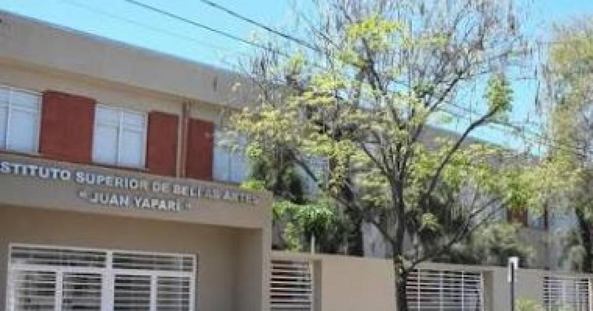 El Instituto Superior de Bellas Artes Juan Yapari organiza para este jueves la 1ordf Muestra Artiacutestica Anual