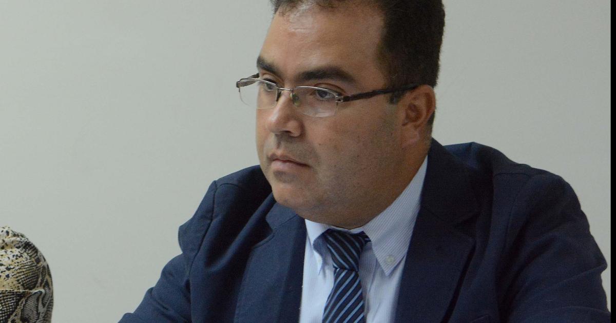 Violento que intentoacute matar a su esposa seguiraacute tras las rejas