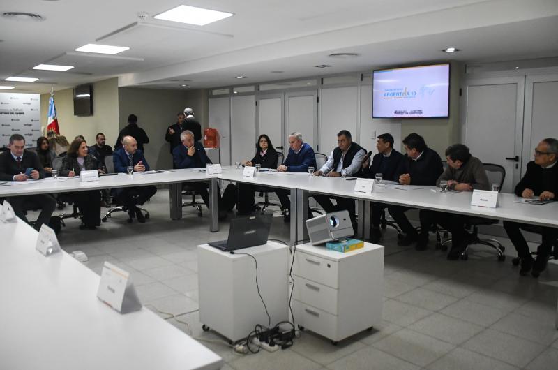 Autoridades del NOA y el NEA advierten por la situacioacuten criacutetica del programa Incluir Salud