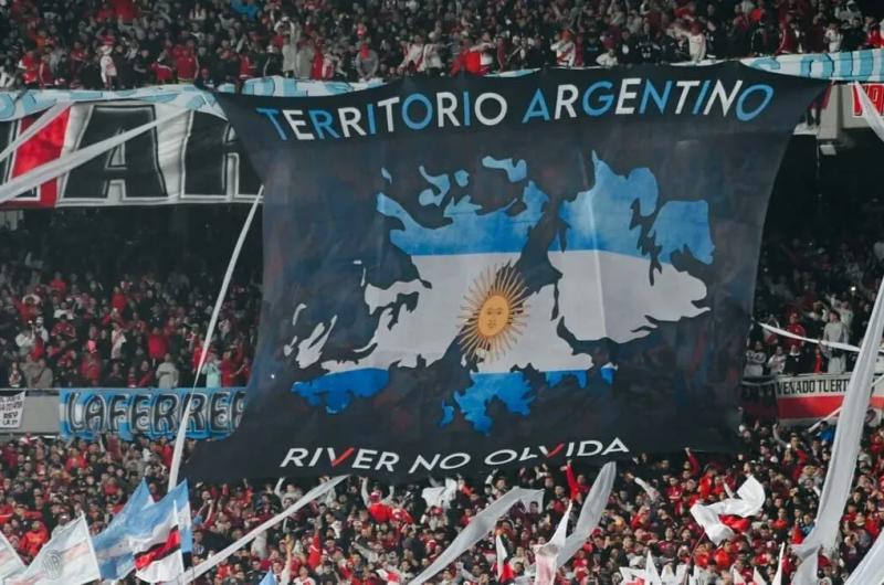 Se calienta el partido contra Inglaterra- prohiacuteben ingresar con banderas de las Islas Malvinas