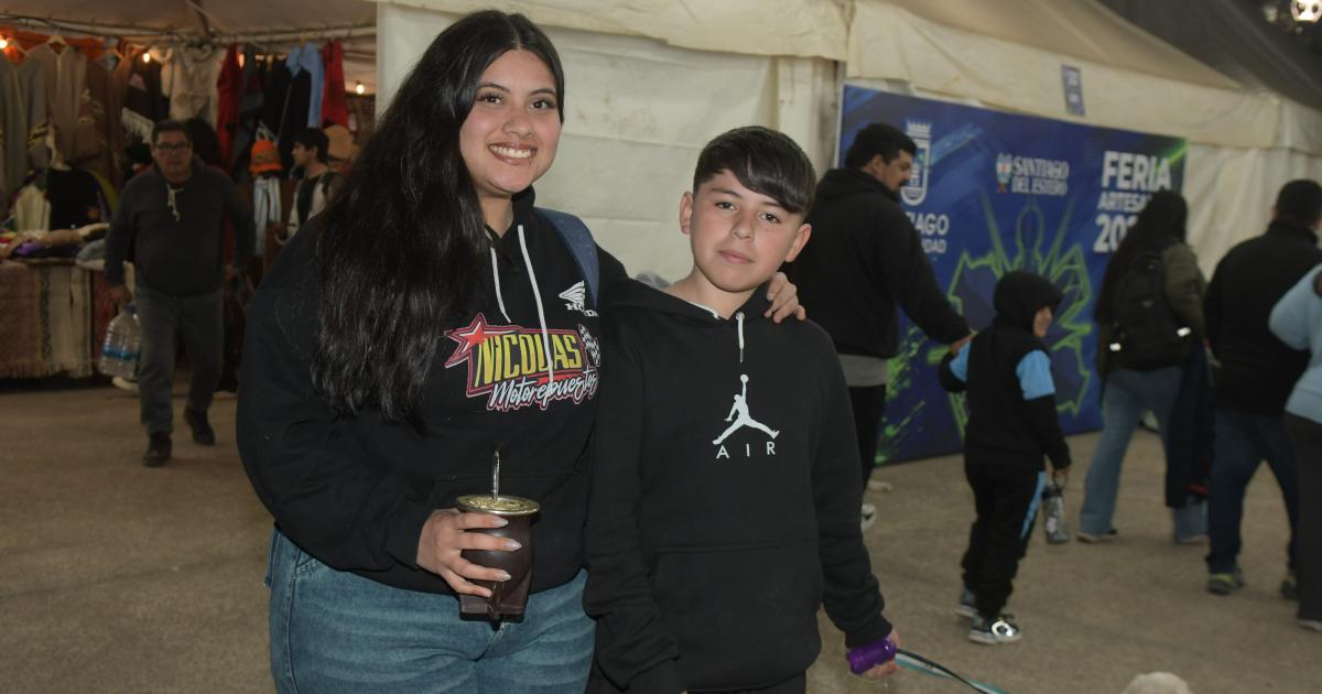 PASEO POR LA FERIA ARTESANAL