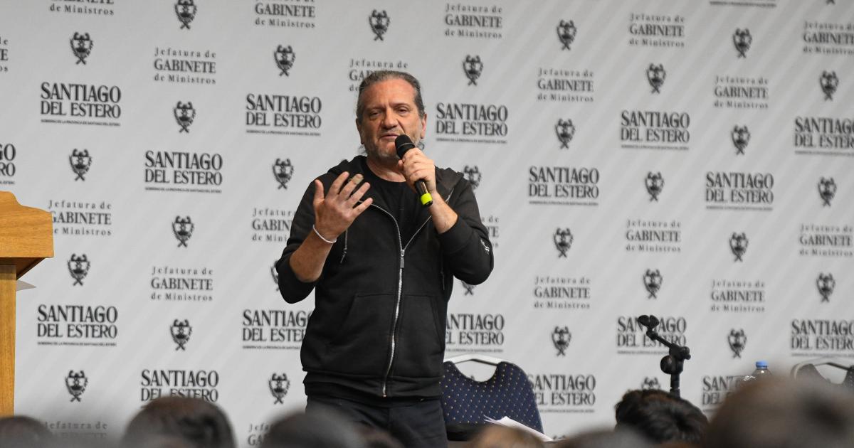 Es importante para construir ciudadaniacutea que el pensamiento criacutetico no desaparezca